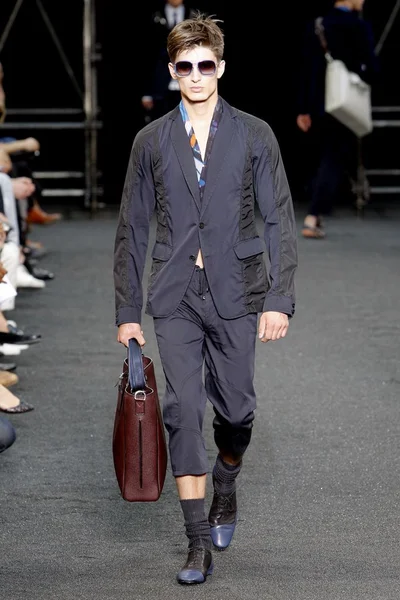 Look 42